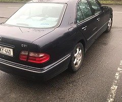 Mercedes Eclass 2.7 Diesel - Image 3/5