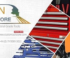 ** SELECTION OF GARAGE EQUIPMENT ** - Image 7/8