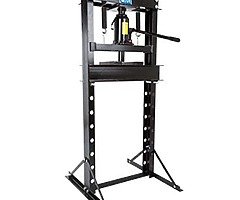 ** SELECTION OF GARAGE EQUIPMENT ** - Image 3/8