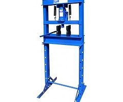 ** SELECTION OF GARAGE EQUIPMENT ** - Image 3/8