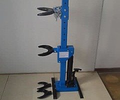 ** SELECTION OF GARAGE EQUIPMENT ** - Image 8/8