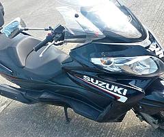 Suzuki Burgman 400 abs