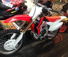 2016 honda CRF 250 very clean bike