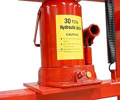 Brand new 30 Ton Bottle Jack Bearing Press