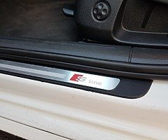 dec 2009 Audi A4 2.0TDi S line 170 - Image 6/10