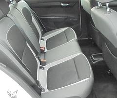 29 June 2016 Skoda Fabia 1.0 SE MPI 5 door hatchback # 42000 miles with Skoda service history # - Image 3/10