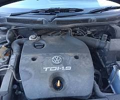 Vw golf 1.9 dyzel for parts 2000m.