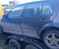 Vw golf 1.9 dyzel for parts 2000m.