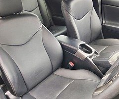 Toyota Prius 2015 Automatic - Image 9/10