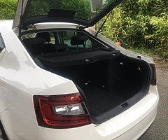 New model 2018 skoda Octavia tdi only 29000klms 1 owner - Image 6/7