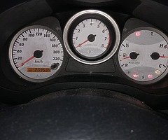 05 Toyota RAV4 - Image 5/6