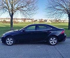 Lexus is300h - Image 4/8
