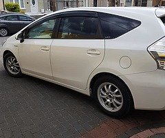 Toyota Prius Hybrid 2013 - Image 3/10