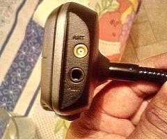 4 door speakers, box with big speaker so all 4 speaker and box 130 euro and radio fm transfer 20 eur