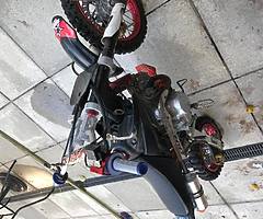 Pit bike