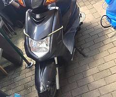 Yahama 125cc moped an 110cc pitbike text me if intrested - Image 3/3