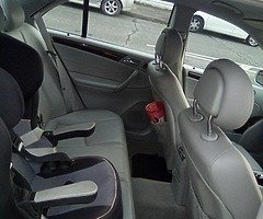 2020 mercedes C-Class - Image 6/7