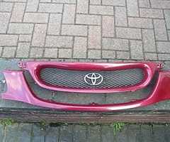 Toyota avensis sr grille