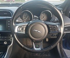 Jaguar XE R-Sport 180ps - Image 7/10