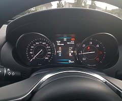 Jaguar XE R-Sport 180ps - Image 10/10