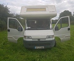 A six birth campervan - Image 10/10