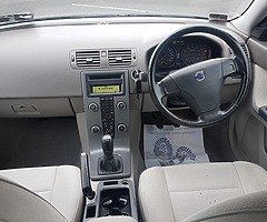 2008 VOLVO S40 1.8T PETROL MANUAL - Image 8/10