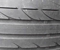 245 40 R18 Bridgestone - Image 4/5