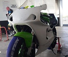1995 Kawasaki ZX7R Track Bike