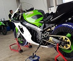 1995 Kawasaki ZX7R Track Bike - Image 4/4