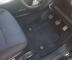 Ford S-max 2010 - Image 3/10