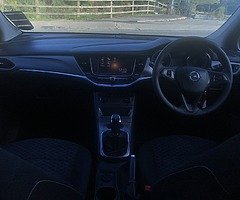 171 Opel Astra 1.6 CDTi SC 110 bhp 5 door only 46k miles. Tax €180 €12,950 - Image 8/9