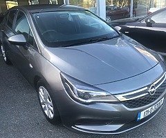 171 Opel Astra 1.6 CDTi SC 110 bhp 5 door only 46k miles. Tax €180 €12,950 - Image 9/9