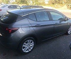 171 Opel Astra 1.6 CDTi SC 110 bhp 5 door only 46k miles. Tax €180 €12,950 - Image 5/9