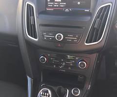 Ford Focus - Image 7/10