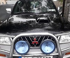 Mitsubishi l200
