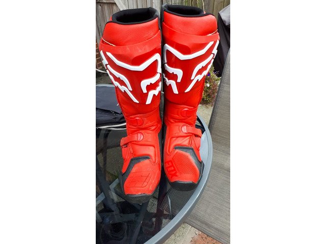 fox 180 boots red