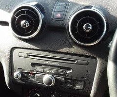 15 audi A1 1.6tdi sport - Image 6/7