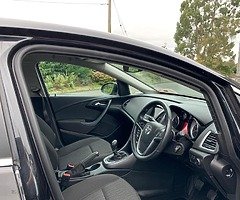 2015 VAUXHALL ASTRA 1.6 CDTI - Image 6/10