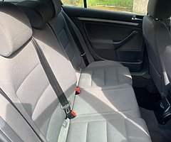 2005 Volkswagen Golf - Image 5/8