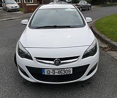 2012 Vauxhall Astra Estate, 1.7 Diesel, White.