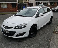 2012 Vauxhall Astra Estate, 1.7 Diesel, White.