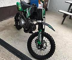 125 stomp