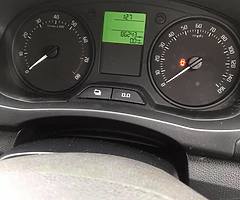 Skoda Fabia 2011 - Image 3/10