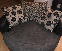 Large Spinny Chair