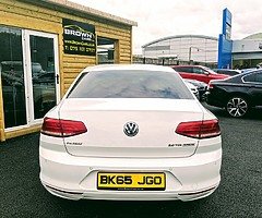 2015 Volkswagen Passat 2.0 TDI SE - Image 6/10