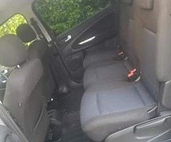 Ford Galaxy - Image 4/9