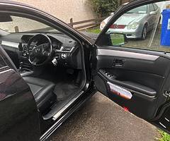 mercedes E-Class - Image 8/10