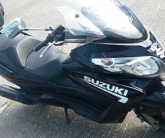 Suzuki Burgman 400abs