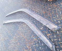 Isuzu trooper wind deflectors