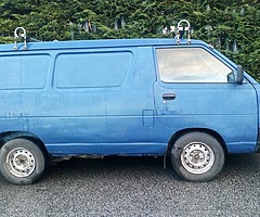 1993 Toyota LiteAce Diesel. 5 Speed. Price €1100 or Nearest Offer. Future Vintage / Classic / Export - Image 5/9